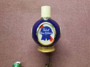 lot 22 image: Vintage Pabst Blue Ribbon Beer Light - WORKS