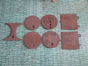 (R2) Vintage Cast Iron Stove Top Plates and 2 Doors