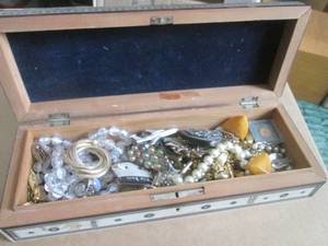 (R2) Decorative Box Full of Assorted Fashion Jewelry