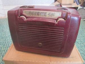 (R2) Vintage GE General Electric Radio Model 150 - Missing Handle