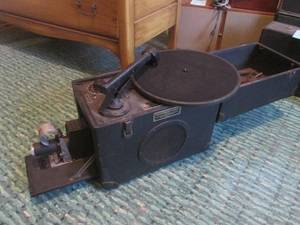 (R2) Vintage Illustravox Junior by Electro-Acoustic Prod. Co. Sound Slide Film Projector Record Player