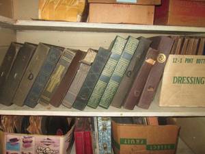 (R1) Shelf with Large Assortment of Vintage and Antique Records in Albums