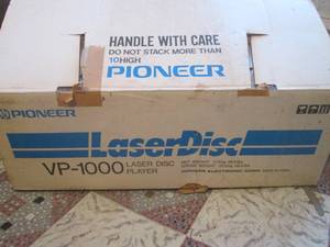 (R1) Vintage Pioneer VP-1000 Laser Disc Player with Original Box