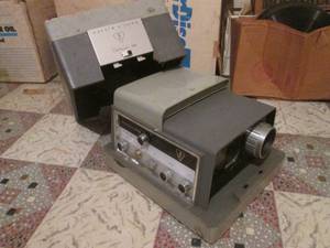 (R1) Vintage Bausch &amp Lomb Balomatic 500 Projector - Hinge For Cover Is Broke