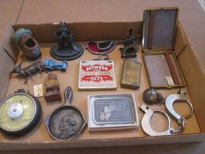 (R2) Assortment of Vintage Smalls