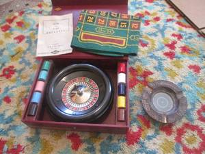 (R2) Vintage Lowe Portable Roulette Wheel Game and Vintage Fabulous Las Vegas Roulette Wheel Ashtray