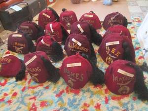 (R1) Box of Assorted Vintage Shrinners Fez Hats - Not In Great Condition - As-Is