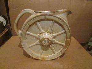 (R1) Vintage Frankoma Pottery Wagon Wheel Pitcher 94D