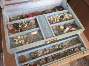 (R1) Jewelry Box with Drawer with Assorted Fashion Jewelry Etc