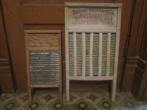 (R1) 2 Vintage Wash Boards