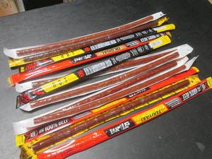 lot 189 image: 12 Assorted Jack Links Snack Sticks Dates Vary In and Out of Date