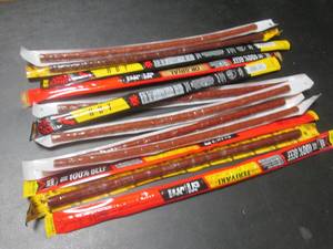lot 190 image: 12 Assorted Jack Links Snack Sticks Dates Vary In and Out of Date