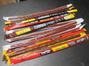 lot 193 image: 12 Assorted Jack Links Snack Sticks Dates Vary In and Out of Date