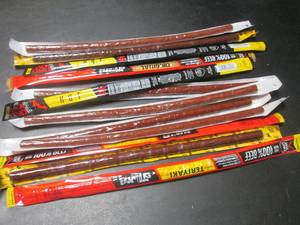 lot 195 image: 12 Assorted Jack Links Snack Sticks Dates Vary In and Out of Date