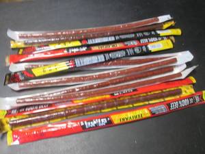lot 196 image: 12 Assorted Jack Links Snack Sticks Dates Vary In and Out of Date