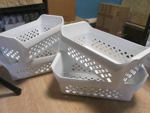 lot 212 image: 4 Plastic Organizer BinsBaskets 22 x 11 x 8 H