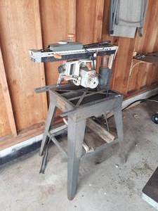 lot 3 image: Radial Arm Saw Parts or Repair