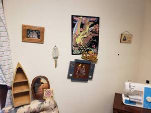 lot 56 image: Decor in Picture - Wall Decor, Small Canoe Decor (Sewing Machine NOT included)