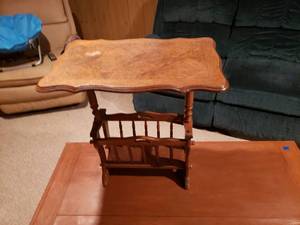 lot 123 image: End Table with Magazine Holder