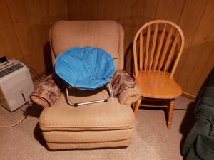 lot 124 image: Chairs