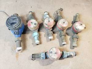 Used Turkey Barn Water Gauges