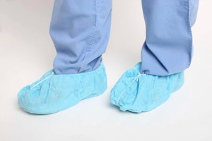 lot 5 image: MSRP $7200  80 Cases (300eacs) NEW MediChoice 77729 Blue Fluid-Resistant Shoe Cover - Durable Polypropylene Fully Elasticized and Non-Conductive - Universal Size