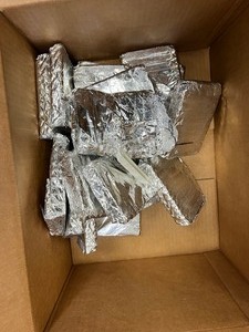 lot 65 image: Box of 340 - Combustion Boats
