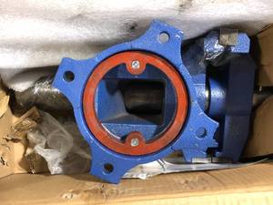 VEVOR Heavy-Duty Bench Vise 6 in. Pipe Vise Bench 30Kn Clamping Force for Clamping Fixing Equipment Home or Industrial Use Customer Returns See Pictures