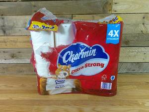 lot 86 image: Charmin Ultra Strong Toilet Paper (231 SheetsRoll, 32 Rolls)-Torn Package-Rolls Exposed-Clean