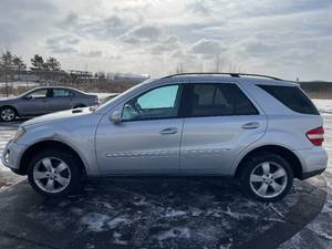 lot 13G image: 2006 Mercedes-Benz M-Class Ml 500 - AWD
