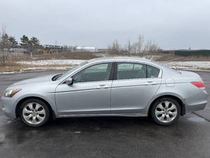 lot 15H image: 2008 Honda Accord Ex-L V6 - 2 OWNERS