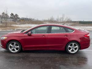 lot 6 image: 2014 Ford Fusion SE