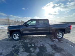 lot 24G image: 2014 Chevrolet Silverado 1500 - 4X4 - 1 OWNER