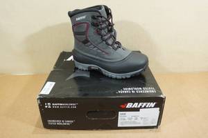 lot 18 image: Baffin Sage Winter Boots - Womens 8