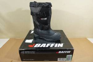 lot 23 image: Baffin Wolf Winter Boots - Mens 11