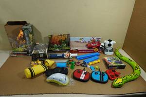 lot 126 image: Assorted Toys