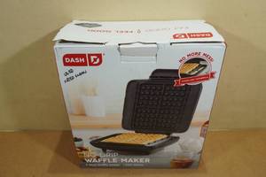 lot 129 image: Dash No-Drip 4-Slice Waffle Maker