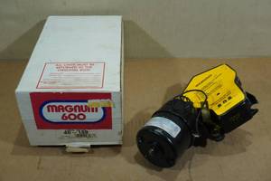 lot 138 image: Magnum 600 Wiper Motor