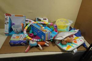 lot 147 image: Assorted Little Kids Toys