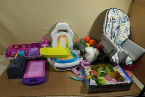 lot 148 image: Assorted Kids Toys