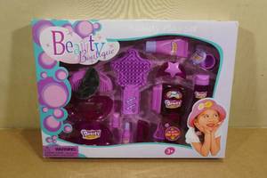 lot 189 image: Beauty Boutique Play Set