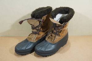 lot 212 image: Sorel Winter Boots -Size 7