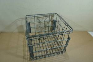 lot 251 image: Vintage Metal Dairy Crate