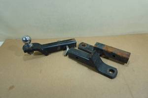 lot 252 image: 3 Hitch Receivers