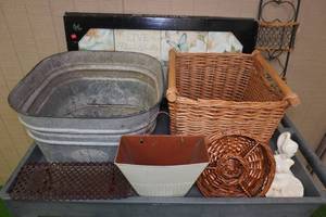 lot 261 image: Assorted House Dcor - Galvanized Tub, Wicker Baskets