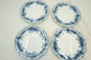 lot 51 image: Vintage Plates