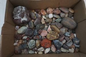 lot 55 image: Variety of Rocks