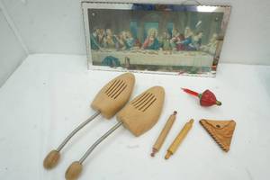 lot 68 image: Vintage Items