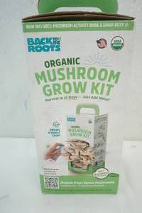 lot 90 image: Organic Mushroom Kit