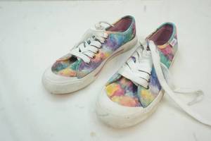 lot 104 image: Like New Rocket Dog Womens size 8.5 shoes